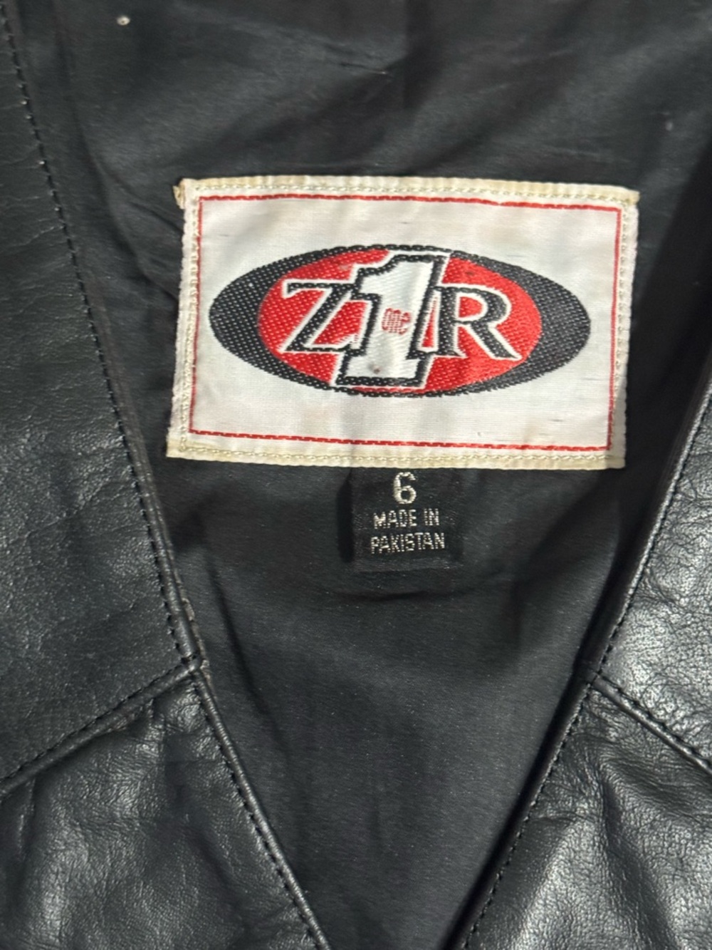 Vintage Z1R Black Leather Riding Vest, Size 6 - Picture 10 of 10